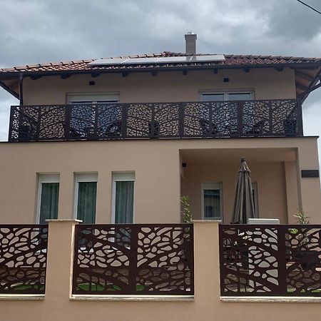 Dodi Apartman Zalakaros Buitenkant foto