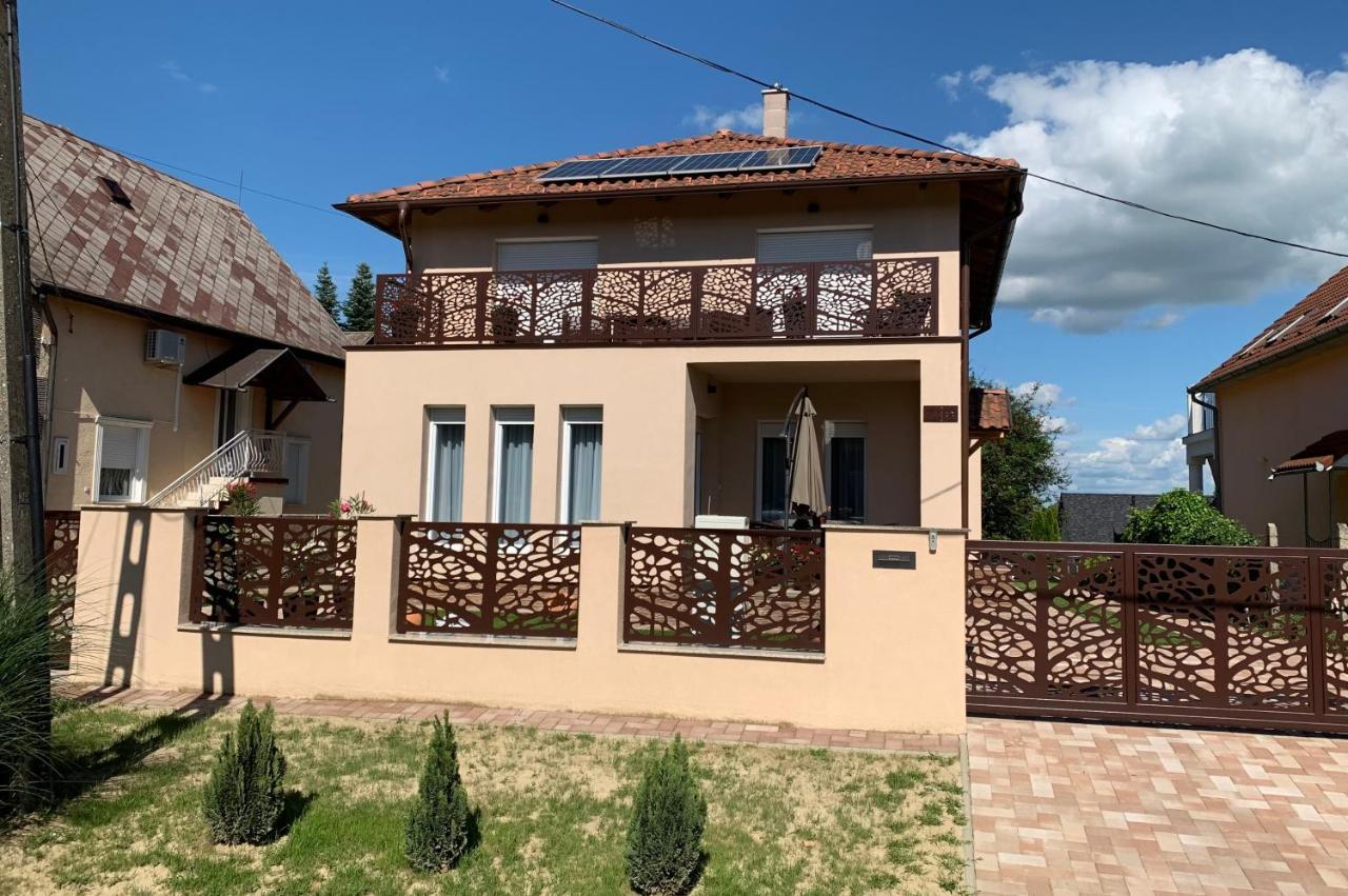 Dodi Apartman Zalakaros Buitenkant foto